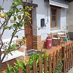 Zarraci La Guia 公寓 *