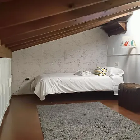 Zarraci La Guia Apartment *
